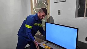 Naughty Electrician Fucks Big Ass Married Woman After Job