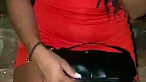 เจอผู้หญิงทะเลาะแฟนกลางถนน เธอถอดกางเกงในโชว์หีร่าน ฉันเงี่ยนจัดเย็ดตูดสาธารณะ