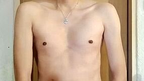 Chacal Caliente Demonstrates Intense Solo Skills with Remarkable Energy and Focus in This Captivating Display