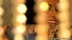 Indian Loves To Be Naked In Exotic Solo Striptease