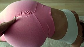 I saw my stepsister in those tight sexy leggings during yoga, so I convinced her to fuck me instead