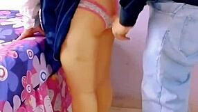 Hermanastra sale de la escuela y anhela polla, así que me ruega por acción de creampie anal duro al aire libre. Diversión fetichista amateur casera mexicana