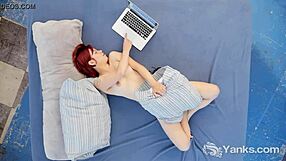 Yanks Minx Hedera Helix Masturbates