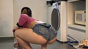 Big butt cleaning gets fun with that massive ass 😏