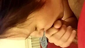 Big ass white girl performs blowjob sucking on dick with deepthroat action