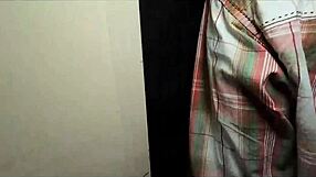 el culo grande de la vecina latina en doggystyle casero