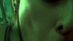 Mamei ele até tomar leitinho durante uma longa viagem no carro com big natural tits Latina swallowing cum