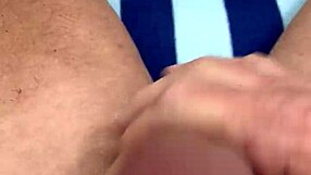 Nakedman15 Close-Up Flashing Mature Pussy Licking Exhibition