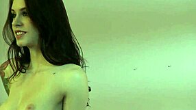 alt babe shows her pussy for a photoshoot with teasing and heels