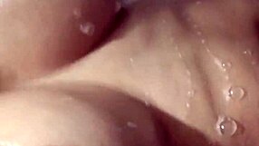 el vecino me solprende en el ba�o y me folla el culo en esta homemade latina big ass scene