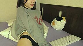 Oh god, watch my gf this fit teen fapping her wet pussy