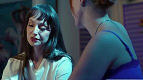 What happens in Breadcrumbs episode 3 with Siri Dahl and Lexi Luna?