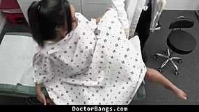 Patient begs for doctor's note and ends up sucking his cock - DoctorBangs