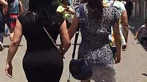 Tía venezolana shows off her impressive backside