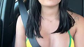 This hot Asian from Cabo Frio draws a fan for a special ride in an exciting giveaway