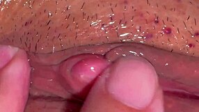 Pussy Merah Jambu Amatur Tunjuk Dekat 310 Hari Selepas Hilang Dara Dalam Sesi Pasangan Buatan Sendiri.