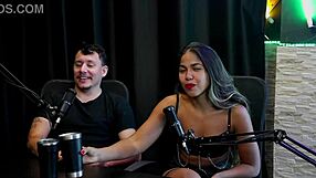 viraram acompanhante era clt teve um cara que nao sabia transar o cliente pesava 200kg e ficou com medo de casal kaliente watch on sheer red