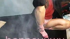 Argentinian Bonneyuwu Enjoys Working Her Favorite Job In 10 35 Session