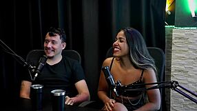 viraram acompanhante era clt teve um cara que nao sabia transar o cliente pesava 200kg e ficou com medo de casal kaliente watch on sheer red