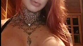 Ruiva Gostosa Teases Fans Online with Her Rosy Brazilian Tits