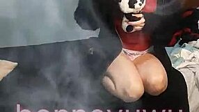 Argentinian Bonneyuwu Enjoys Working Her Favorite Job In 10 35 Session