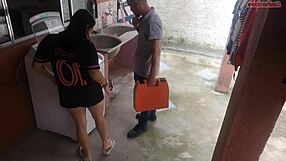 dona de casa casada paga t�cnico com bunda apertada