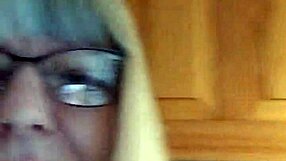 Shh, had to stay quiet while daring orgasm next to mummy