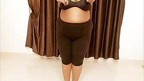 Sexy Indian Girl from Jharkhand Shows Off Her Charm and Style