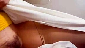 i feel overwhelmed with desire watching vietnamese teen masturbate her wet asian pussy intensely