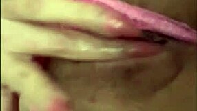 Que Rico Me Masturbo con Mi Dildo Favorito en Solitario