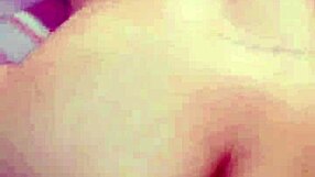 Pose bogel onani panas