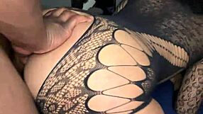 yo thick curly lightskin slut backs her fat ass on that bbc?? damn she throws it