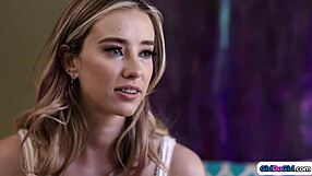 Aku teruja redhead tolong kawan seduk ibu tiri toket besar secara mesra