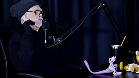 flor de damiana's slutty interview with vovo moai overflows with lingerie toys