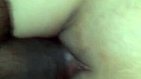 An Argentinian woman loves to close her legs in various everyday situations with graceful movements