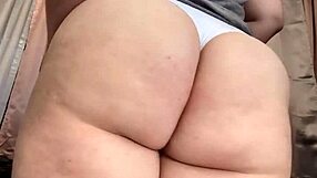 stuff your face between these chubby leggings thighs now
