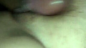 منزلي مكسيكية شرموطة ثدي كبير تدفق على زب وحش يفشخ