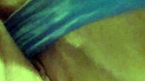 watch me squirt cum all over this thick dildo toy right now!!