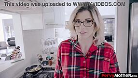 Pervy StepSon Devours Refined Mommy's Juicy Pussy And Rimjob During Holiday Feast