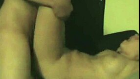 Fuck! Wild amateur couple's horny webcam creampie!