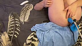 วัยรุ่น 18+ เสียวสุดจากเครื่องเย็ดก้นควยเล็ก!