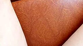 GREATALA SPREADS JUICY PUSSY OUTDOORS!