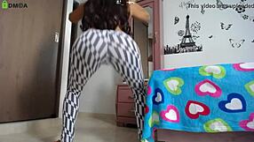 wanna see this shy big ass fitness model squat in tight leggings at gym?