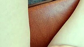 GREATALA SPREADS JUICY PUSSY OUTDOORS!