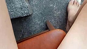 GREATALA SPREADS JUICY PUSSY OUTDOORS!