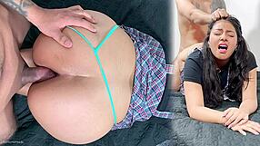 สาวลาตินตัวเล็กผู้ใหญ่เย็ดตูดครั้งแรกแตกใน เจ็บเพราะยำตูดควยยักษ์