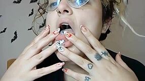 Meet the fresh fetish queen dominating daddy play