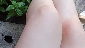 GREATALA SPREADS JUICY PUSSY OUTDOORS!