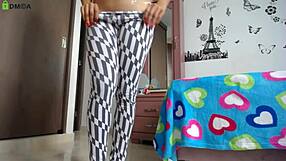 wanna see this shy big ass fitness model squat in tight leggings at gym?