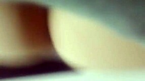 Colombian babe spreads cheeks for raw outdoor fucking in steamy session